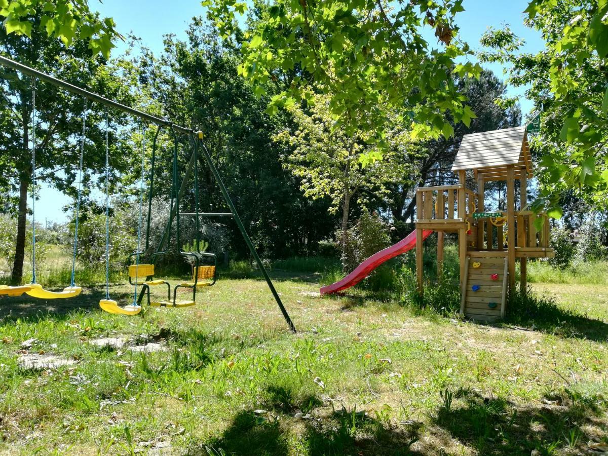 Casa Das Palmeiras-Pedagogic Farm Mangualde Exterior foto